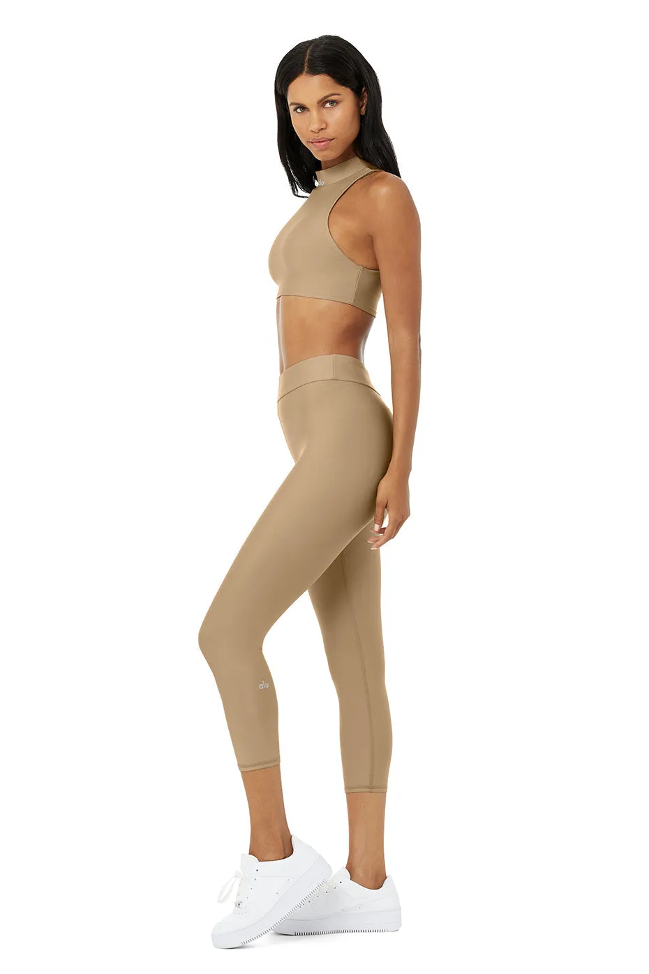 Airlift Fuse Bra Tank & Airlift High-Waist Conceal-Zip Capri Set