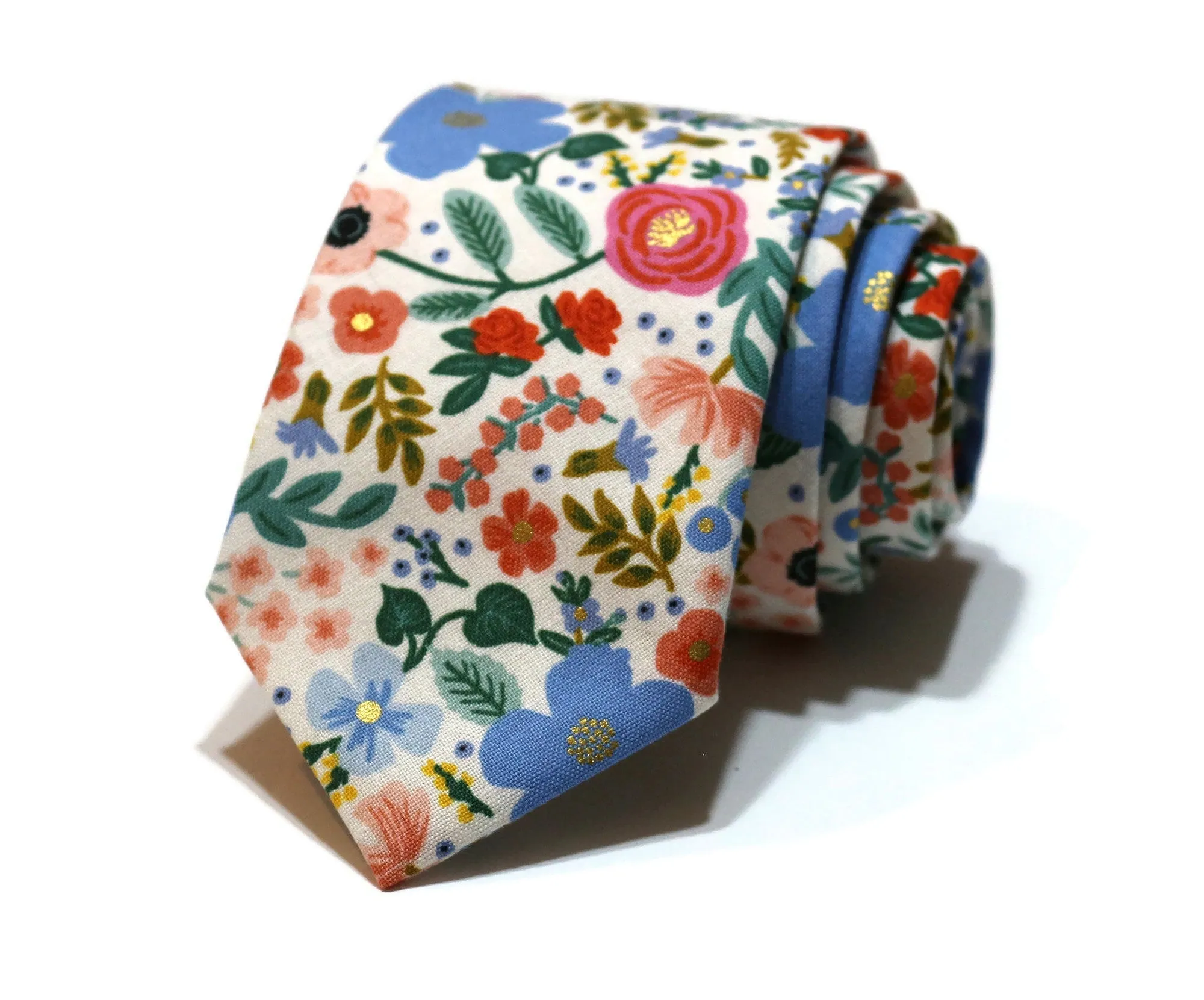 Cream Wild Rose Floral Necktie