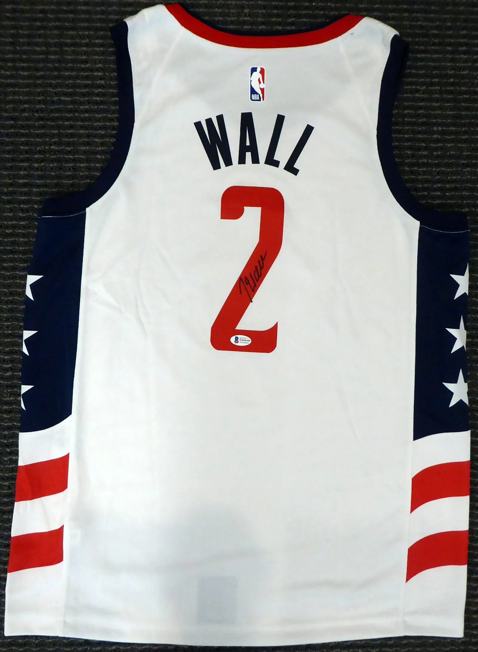 Washington Wizards John Wall Autographed White Nike Swingman Jersey DC Logo Size L Beckett BAS Stock #182246